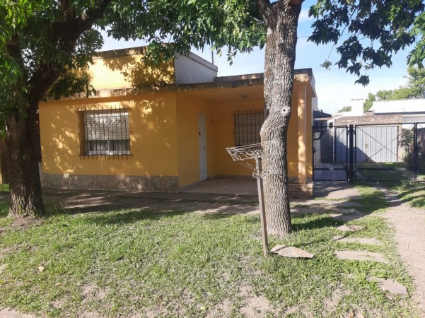 VENDO CASA EN VILLA ELISA, MUY LINDA UBICACION