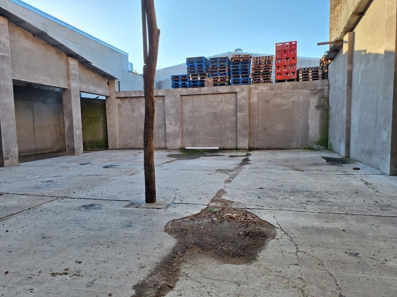 VENDO LOCAL COMERCIAL CENTRICO A TERMINAR!!