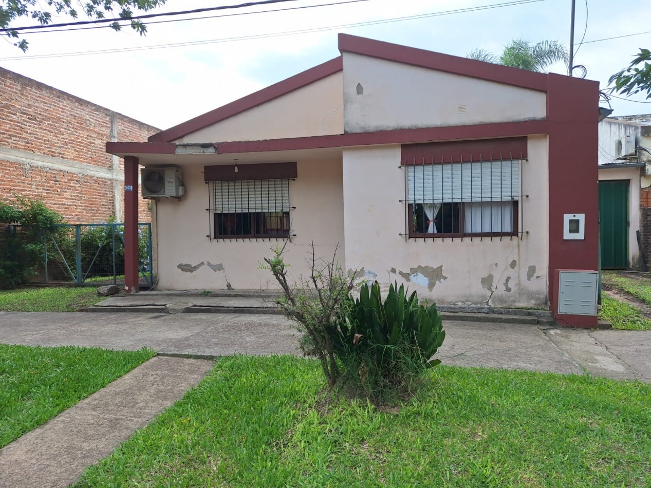 VENDO CASA EN VILLA ELISA!!