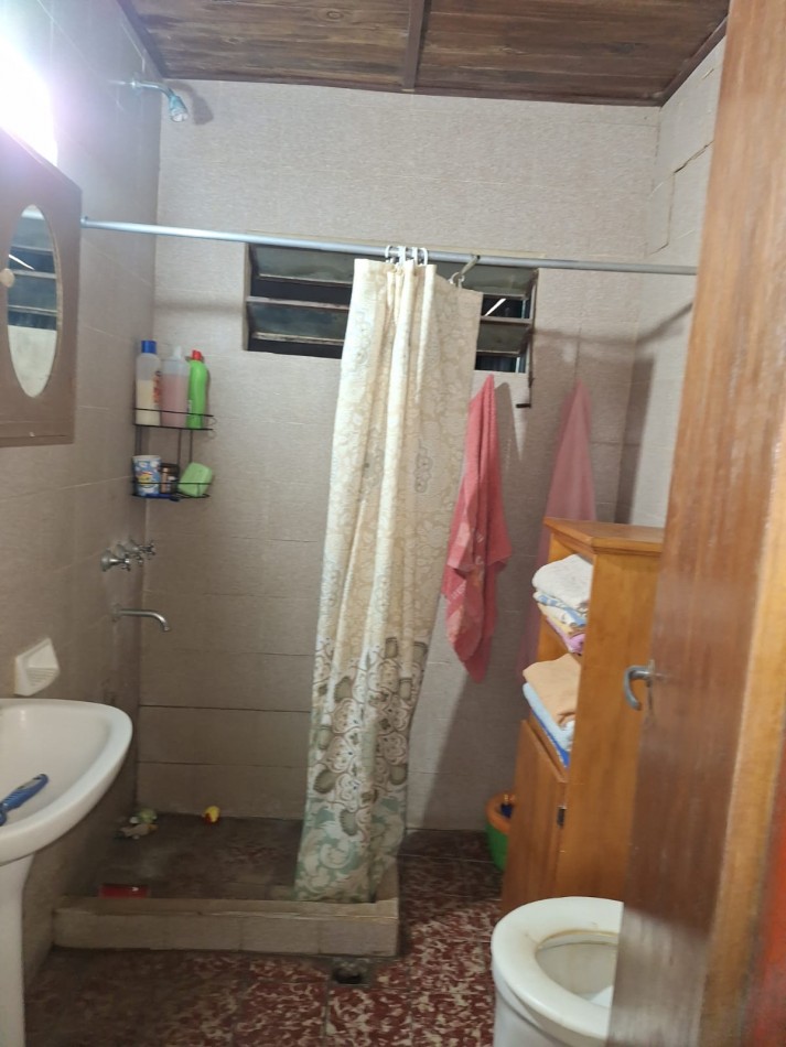 VENDO CASA EN VILLA ELISA!!