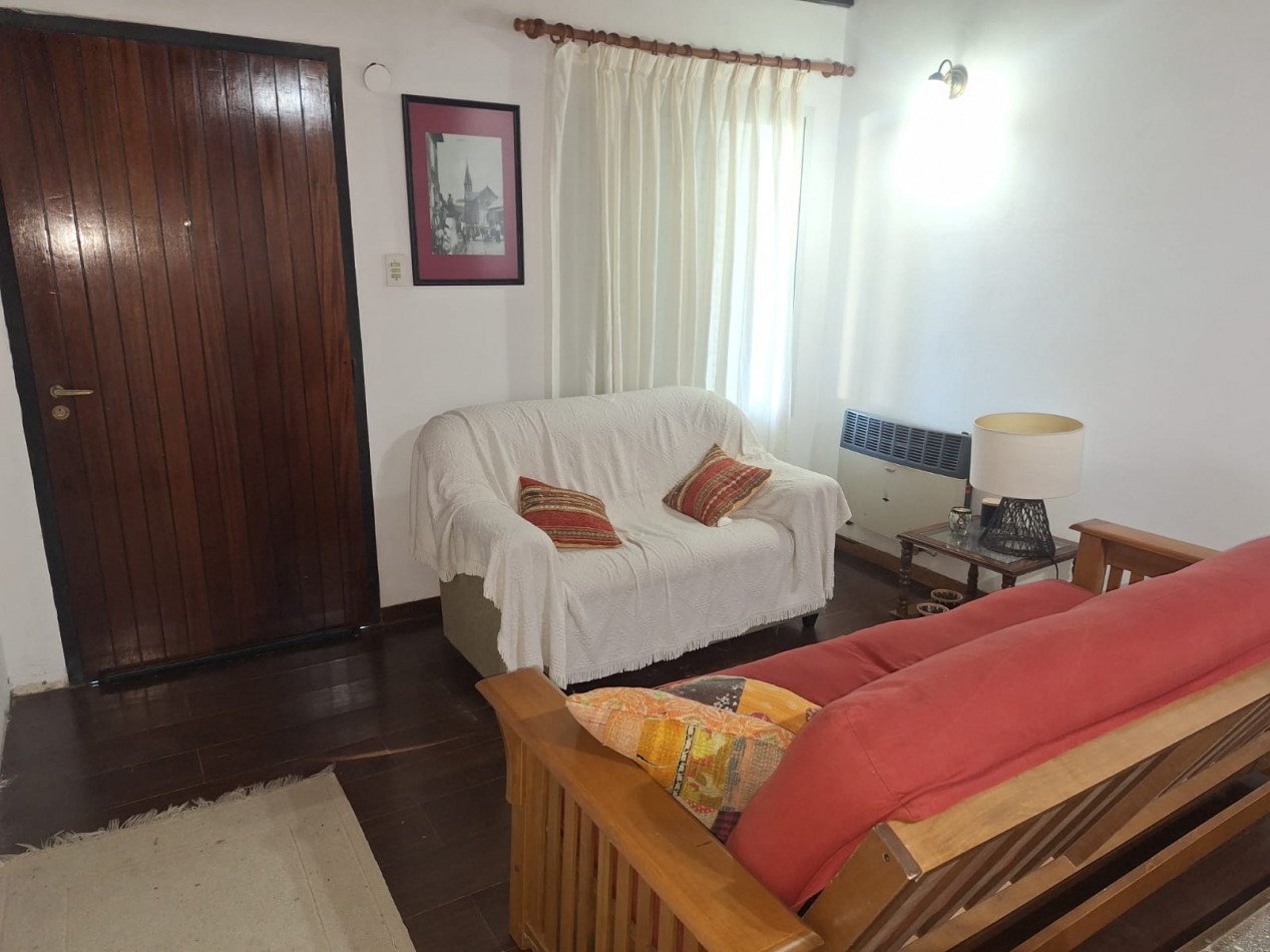 VENDO MUY LINDA CASA EN VILLA ELISA, EXCELENTE UBICACION!! 