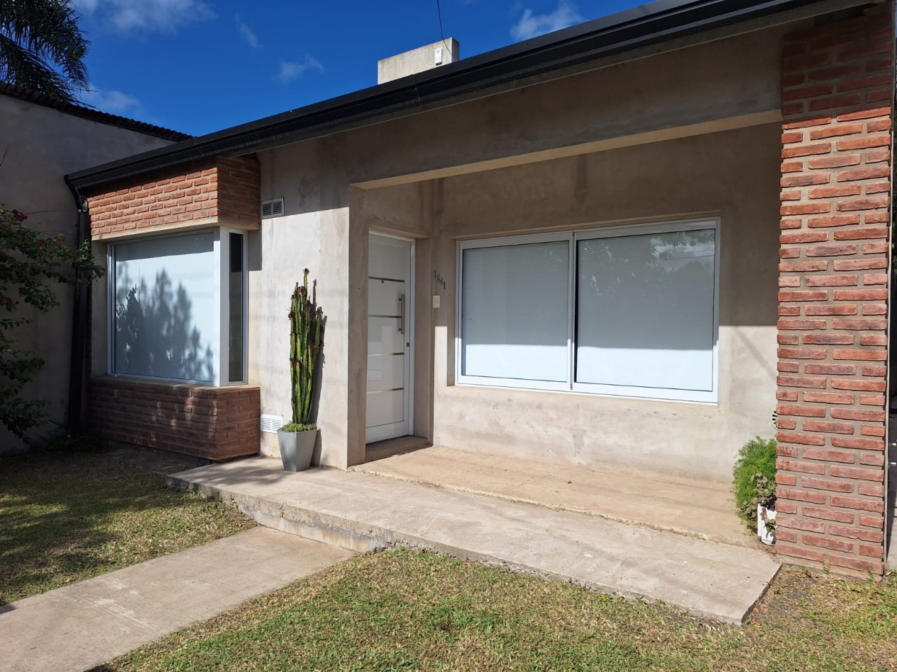 VENDO EXCELENTE CASA EN VILLA ELISA!!