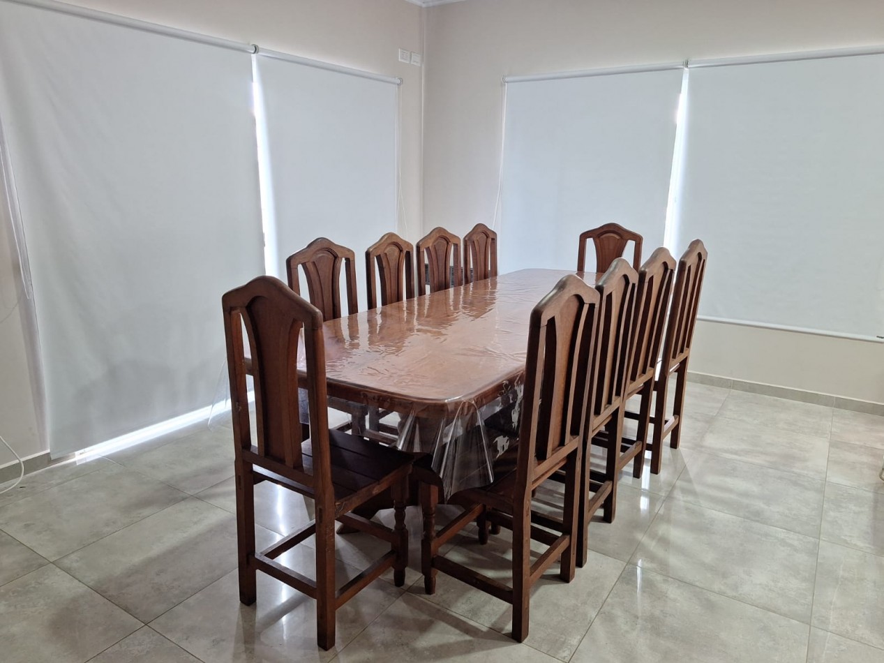 VENDO EXCELENTE CASA EN VILLA ELISA!!