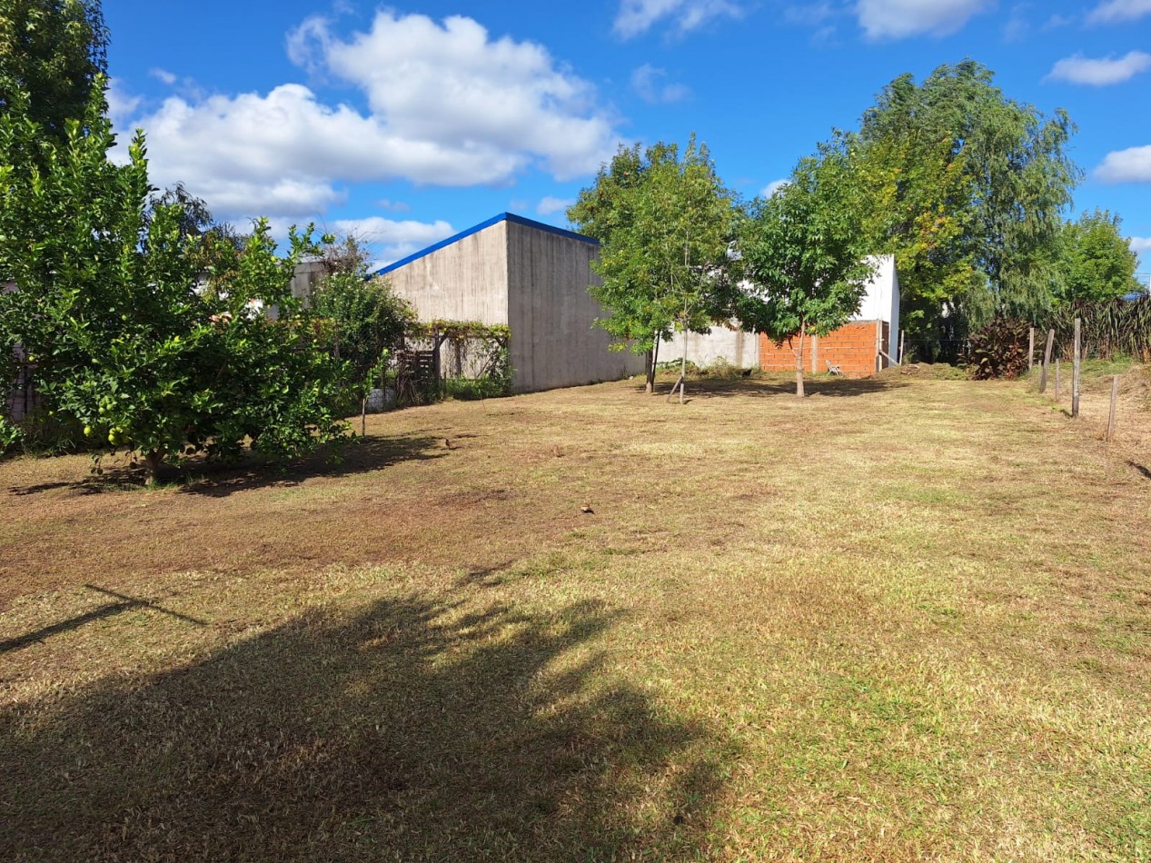 VENDO EXCELENTE CASA EN VILLA ELISA!!
