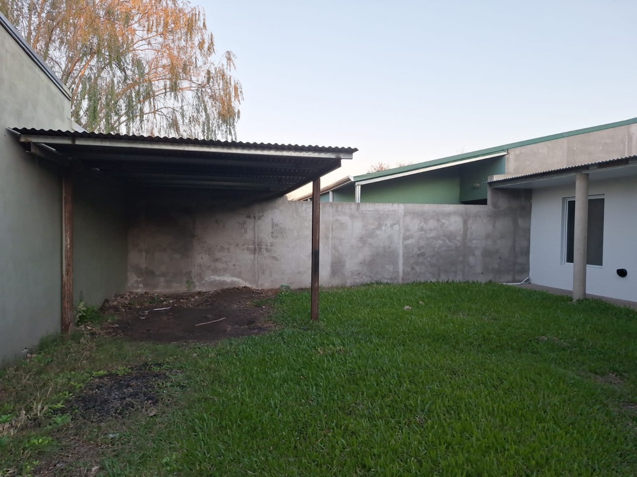 VENDO LOCAL COMERCIAL CON CASA EN VILLA ELISA!!