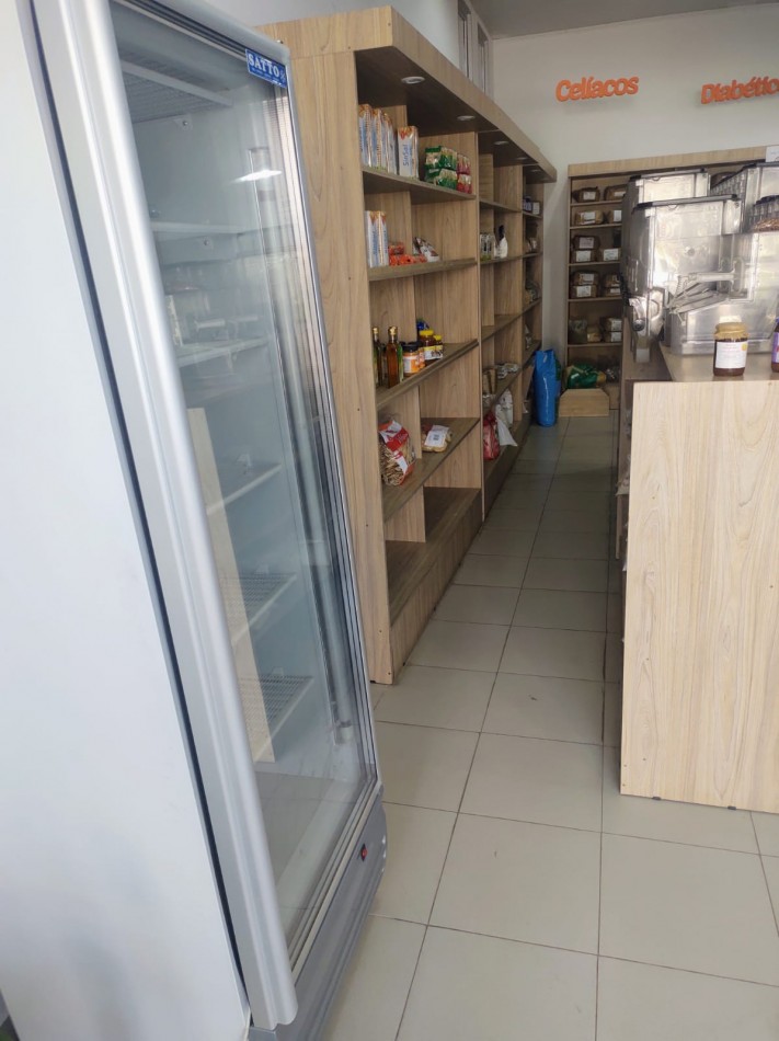 VENDO FONDO DE COMERCIO EN VILLA ELISA, RUBRO DIETETICA, EXCELENTE UBICACION !!!