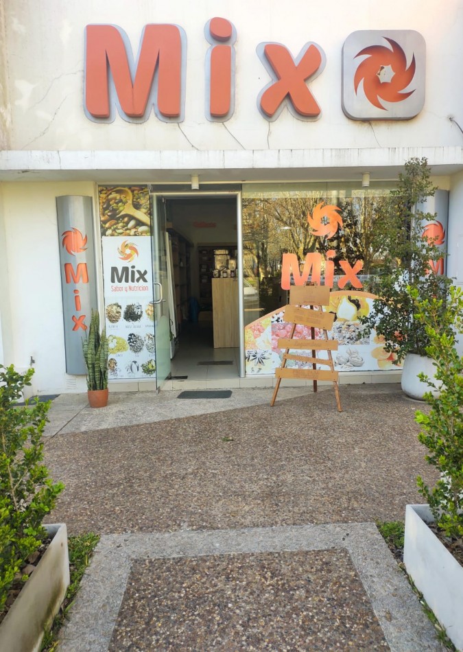 VENDO FONDO DE COMERCIO EN VILLA ELISA, RUBRO DIETETICA, EXCELENTE UBICACION !!!