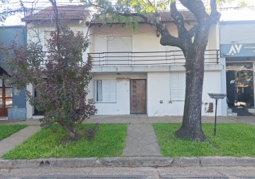 VENDO MUY LINDA CASA EN VILLA ELISA, EXCELENTE UBICACION!! 