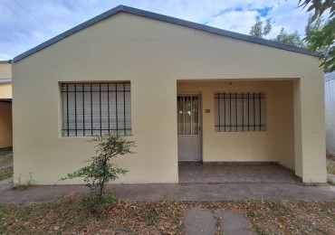 VENDO CASA EN VILLA ELISA!!